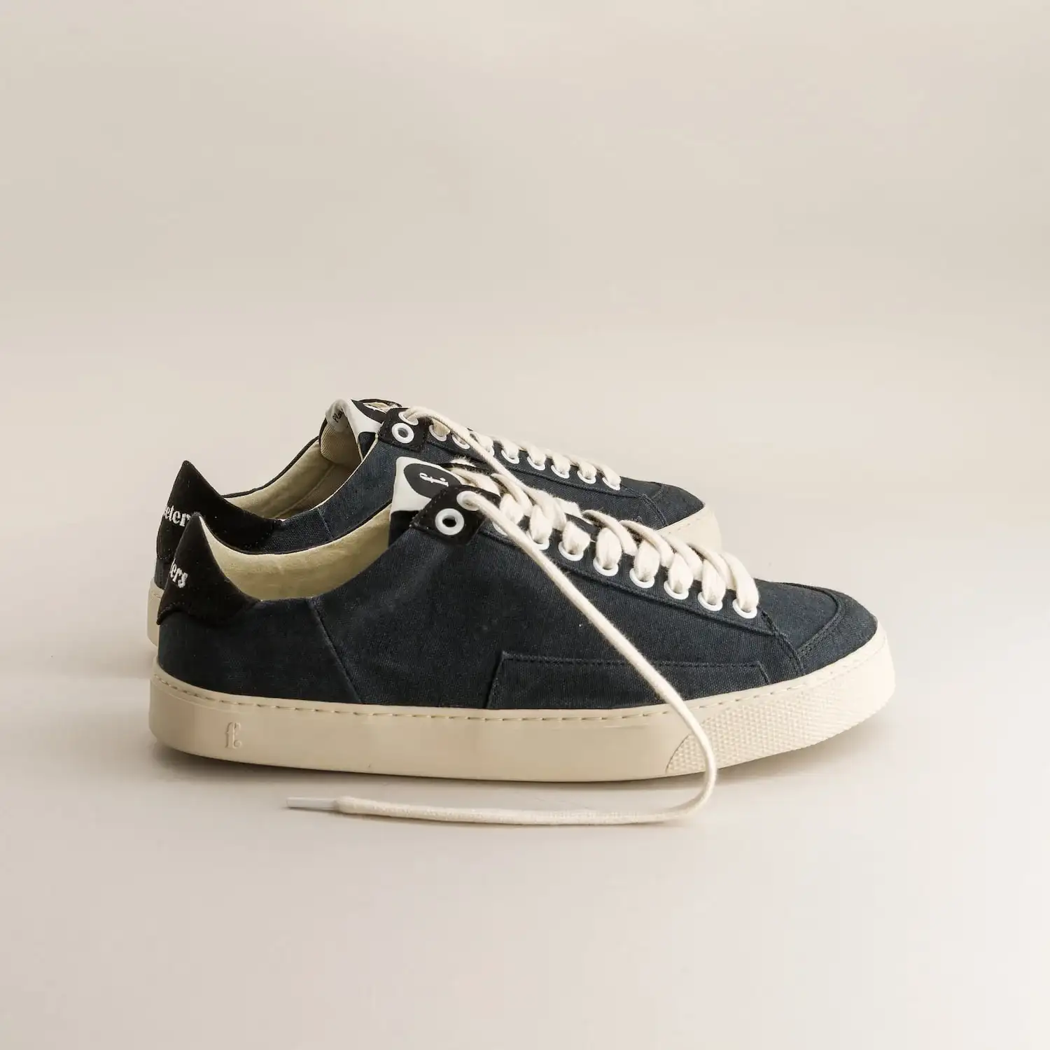 Peach - Black Canvas